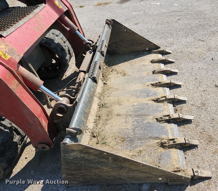 image for item MU9231 2015 Takeuchi TL10  tracked skid steer loader