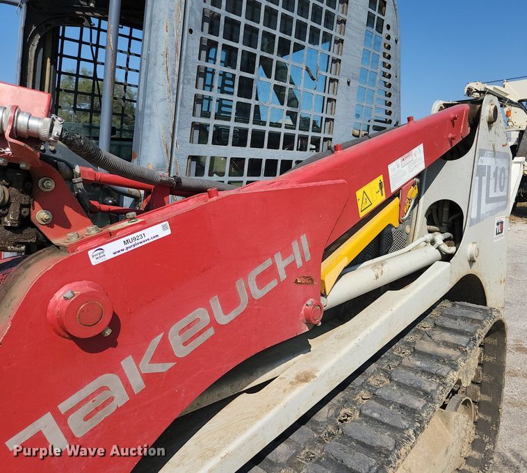 image for item MU9231 2015 Takeuchi TL10  tracked skid steer loader