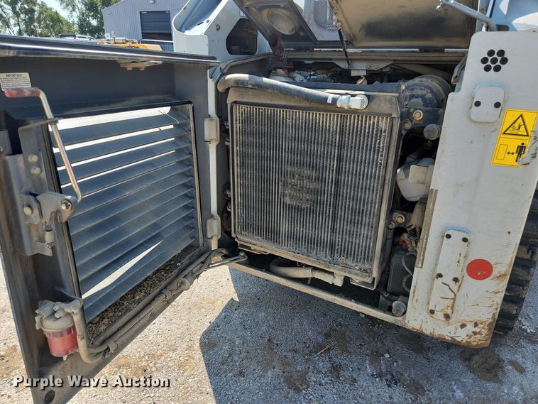 image for item MU9231 2015 Takeuchi TL10  tracked skid steer loader