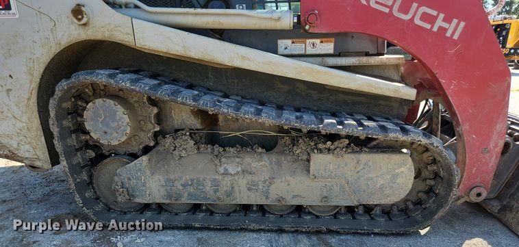 image for item MU9231 2015 Takeuchi TL10  tracked skid steer loader