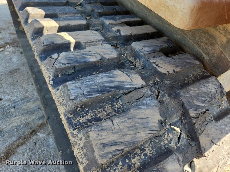 image for item MU9231 2015 Takeuchi TL10  tracked skid steer loader