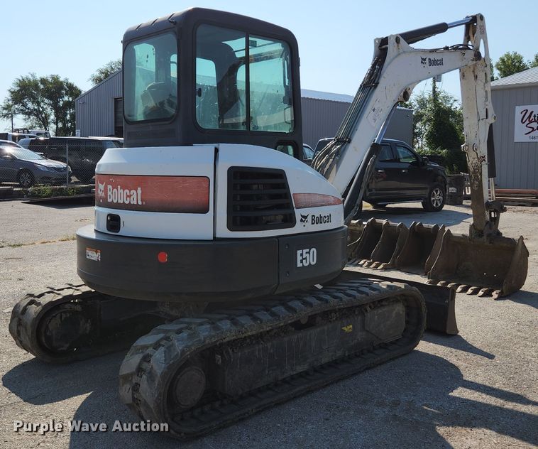 image for item MU9232 2011 Bobcat E50  mini excavator