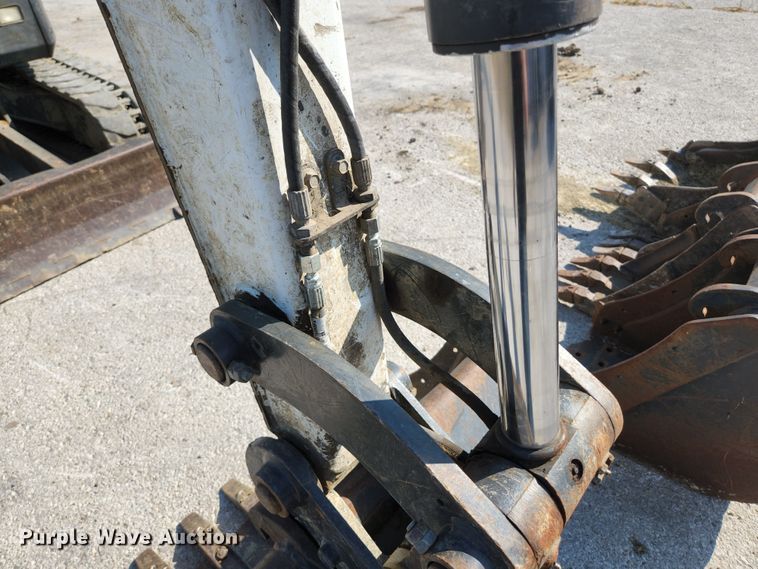 image for item MU9232 2011 Bobcat E50  mini excavator