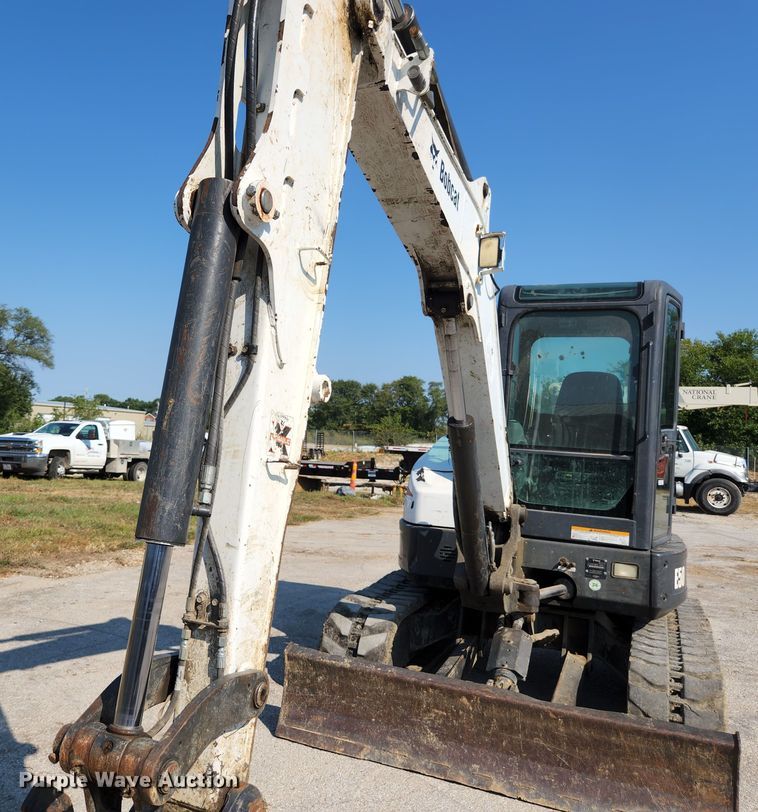 image for item MU9232 2011 Bobcat E50  mini excavator