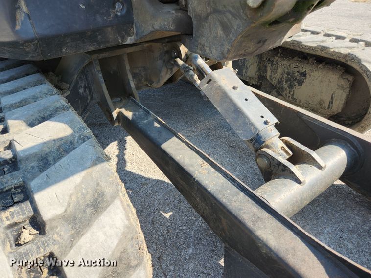 image for item MU9232 2011 Bobcat E50  mini excavator