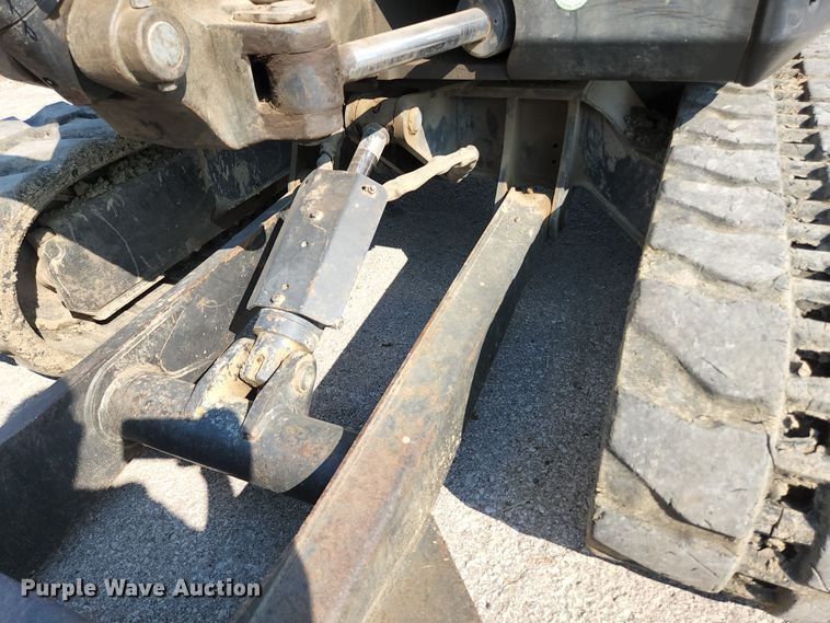 image for item MU9232 2011 Bobcat E50  mini excavator