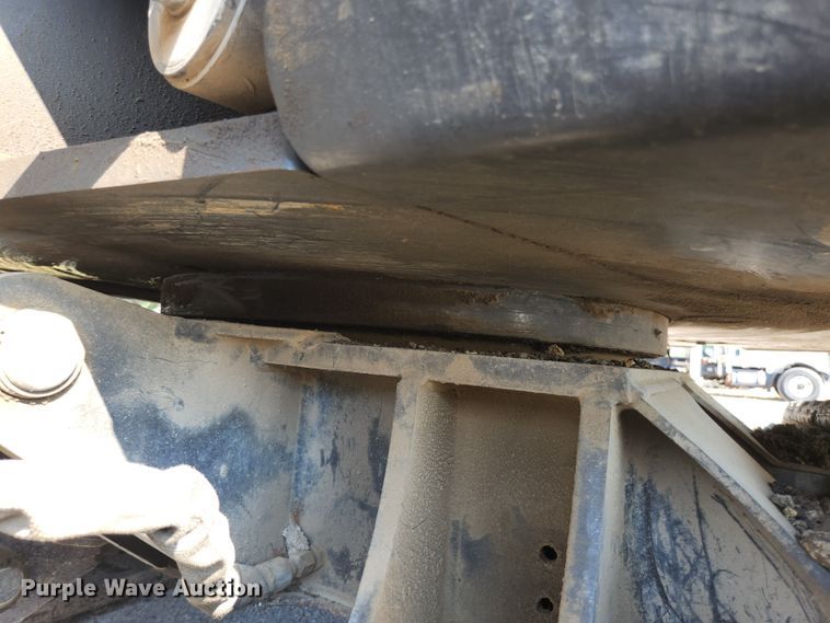 image for item MU9232 2011 Bobcat E50  mini excavator