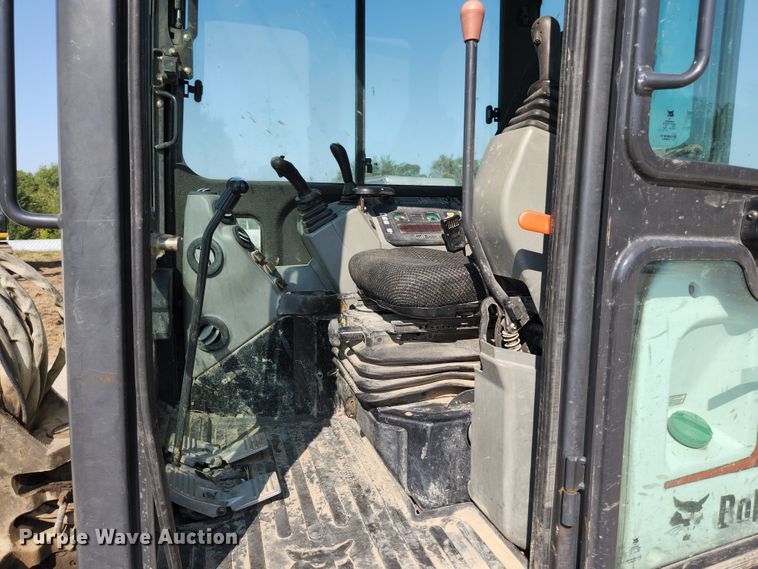 image for item MU9232 2011 Bobcat E50  mini excavator
