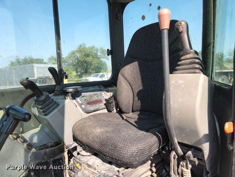 image for item MU9232 2011 Bobcat E50  mini excavator