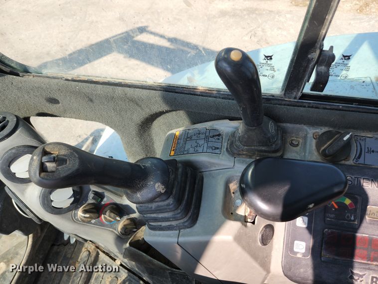 image for item MU9232 2011 Bobcat E50  mini excavator