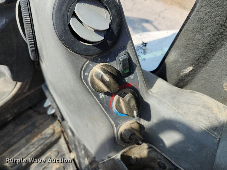 image for item MU9232 2011 Bobcat E50  mini excavator