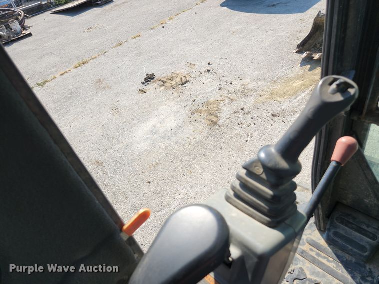 image for item MU9232 2011 Bobcat E50  mini excavator