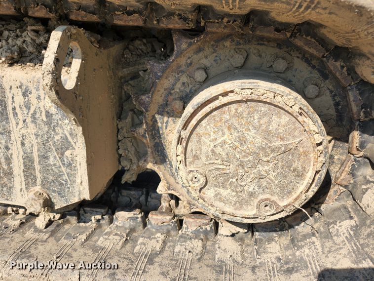 image for item MU9232 2011 Bobcat E50  mini excavator