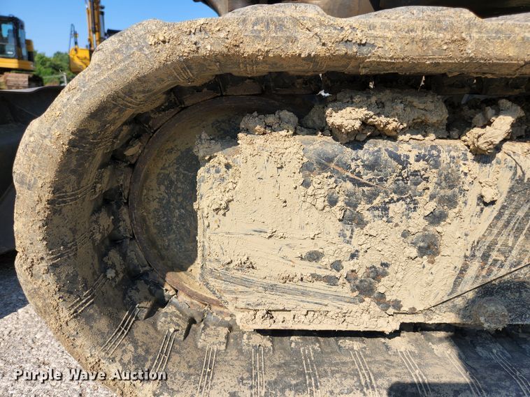 image for item MU9232 2011 Bobcat E50  mini excavator