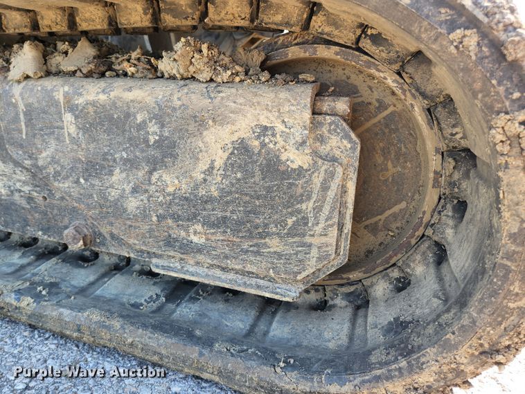 image for item MU9232 2011 Bobcat E50  mini excavator