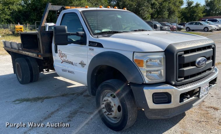 image for item MU9235 2012 Ford F550 Super Duty XL  flatbed truck