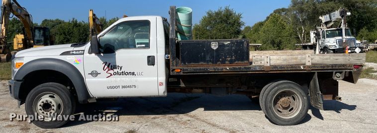 image for item MU9235 2012 Ford F550 Super Duty XL  flatbed truck