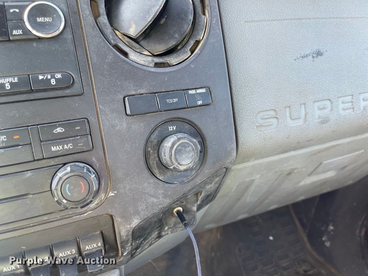 image for item MU9235 2012 Ford F550 Super Duty XL  flatbed truck