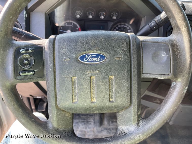 image for item MU9235 2012 Ford F550 Super Duty XL  flatbed truck