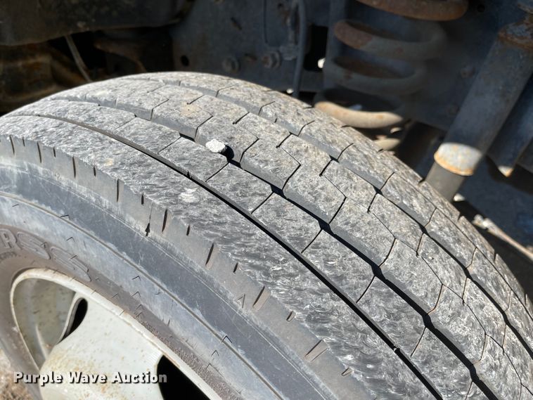 image for item MU9235 2012 Ford F550 Super Duty XL  flatbed truck