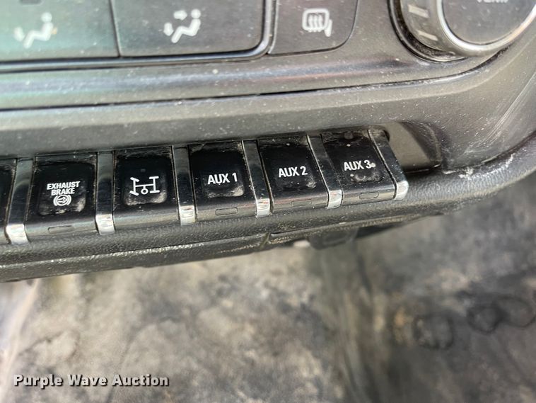 image for item MU9237 2019 Chevrolet Silverado 5500HD  flatbed truck