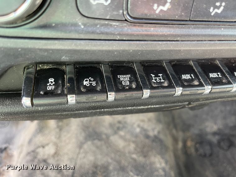 image for item MU9237 2019 Chevrolet Silverado 5500HD  flatbed truck