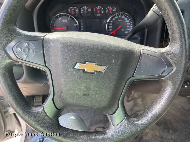 image for item MU9237 2019 Chevrolet Silverado 5500HD  flatbed truck