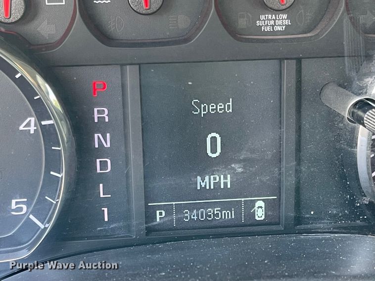 image for item MU9237 2019 Chevrolet Silverado 5500HD  flatbed truck