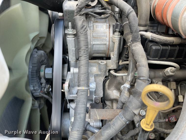 image for item MU9237 2019 Chevrolet Silverado 5500HD  flatbed truck