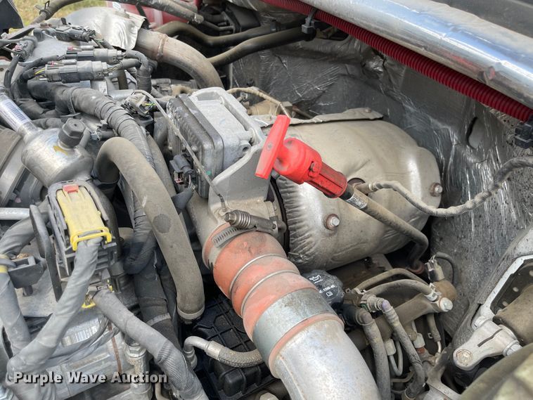 image for item MU9237 2019 Chevrolet Silverado 5500HD  flatbed truck