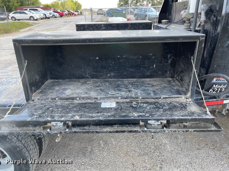 image for item MU9237 2019 Chevrolet Silverado 5500HD  flatbed truck