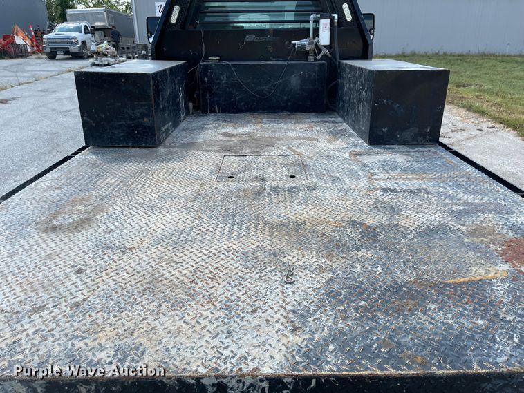 image for item MU9237 2019 Chevrolet Silverado 5500HD  flatbed truck