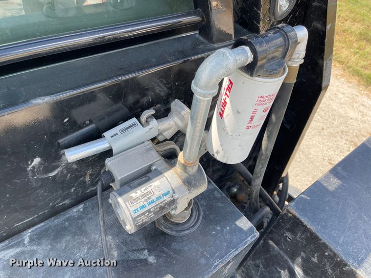 image for item MU9237 2019 Chevrolet Silverado 5500HD  flatbed truck