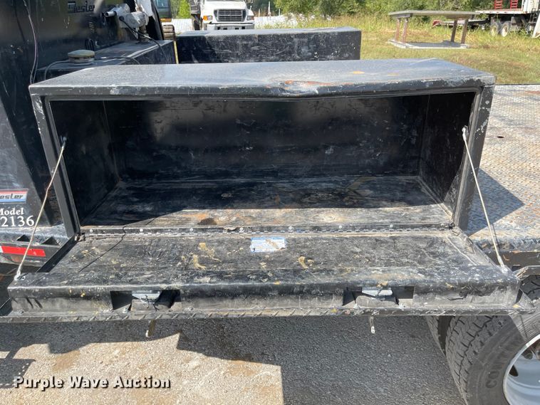 image for item MU9237 2019 Chevrolet Silverado 5500HD  flatbed truck