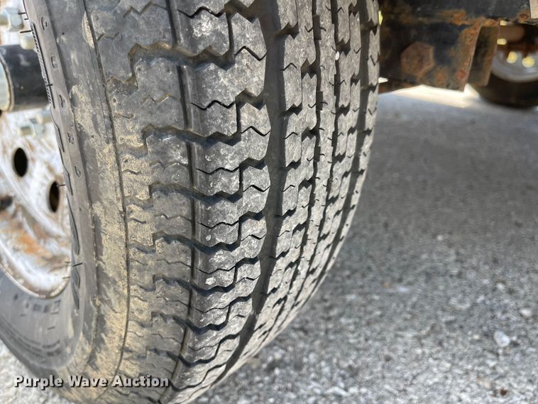 image for item MU9238 2012 Carry-On  enclosed cargo trailer