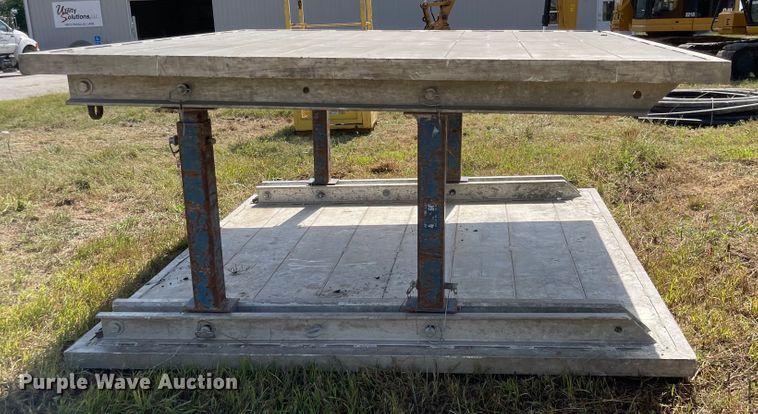 image for item MU9245 Trench box