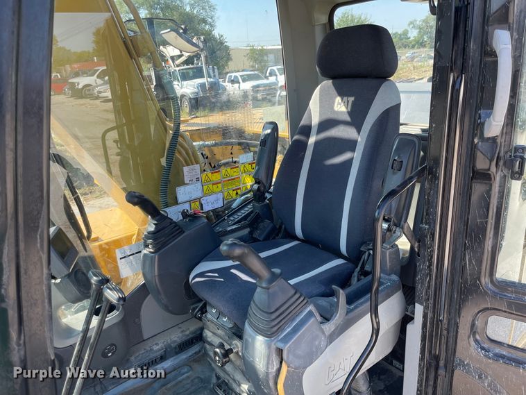 image for item MU9246 2017 Caterpillar 313F L GC  excavator