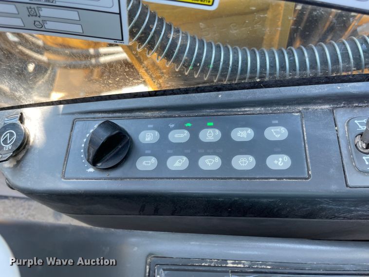 image for item MU9246 2017 Caterpillar 313F L GC  excavator