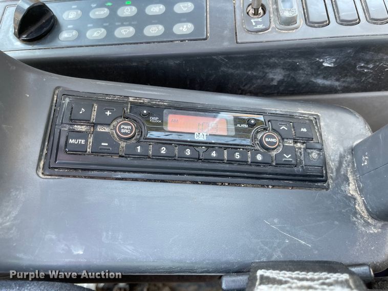 image for item MU9246 2017 Caterpillar 313F L GC  excavator