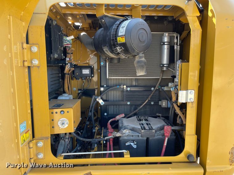 image for item MU9246 2017 Caterpillar 313F L GC  excavator