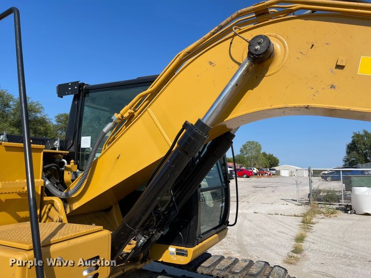 image for item MU9246 2017 Caterpillar 313F L GC  excavator