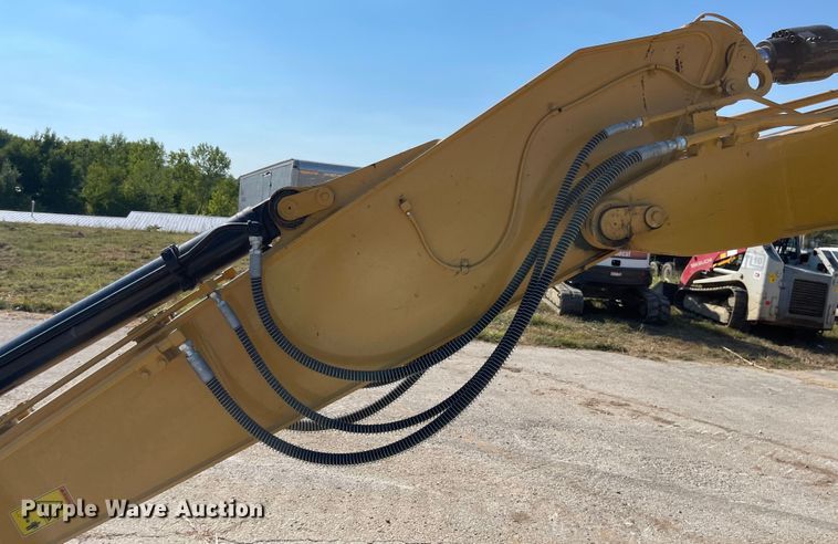 image for item MU9246 2017 Caterpillar 313F L GC  excavator