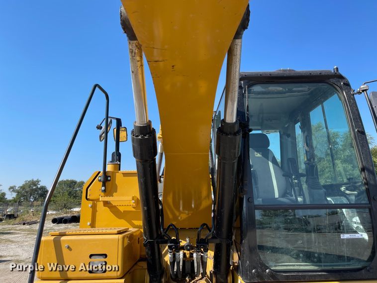 image for item MU9246 2017 Caterpillar 313F L GC  excavator