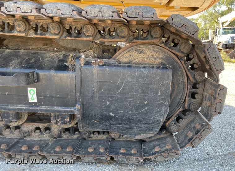 image for item MU9246 2017 Caterpillar 313F L GC  excavator