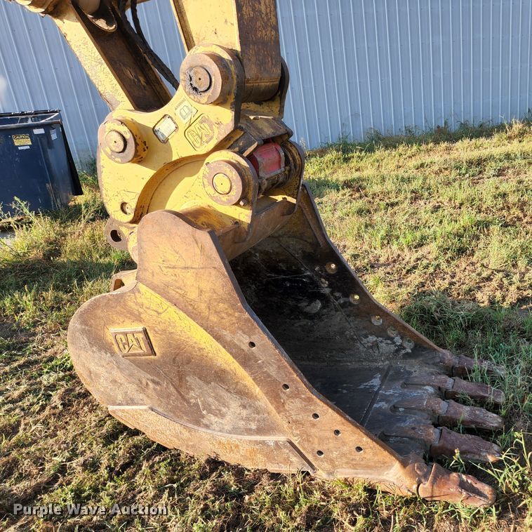 image for item MU9247 2014 Caterpillar 321D LCR  excavator