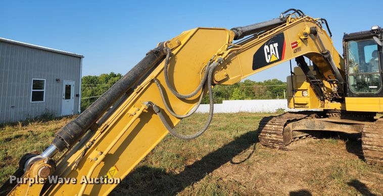 image for item MU9247 2014 Caterpillar 321D LCR  excavator
