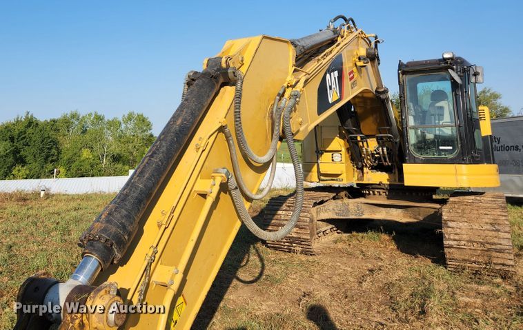 image for item MU9247 2014 Caterpillar 321D LCR  excavator