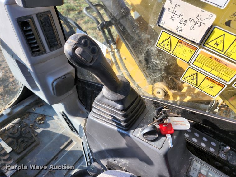 image for item MU9247 2014 Caterpillar 321D LCR  excavator