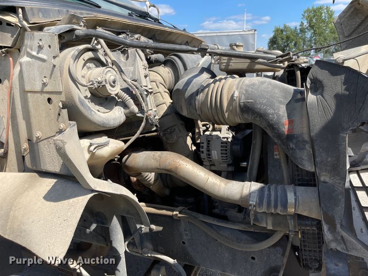 image for item MU9248 2002 Ford F750 Super Duty XL  dump truck