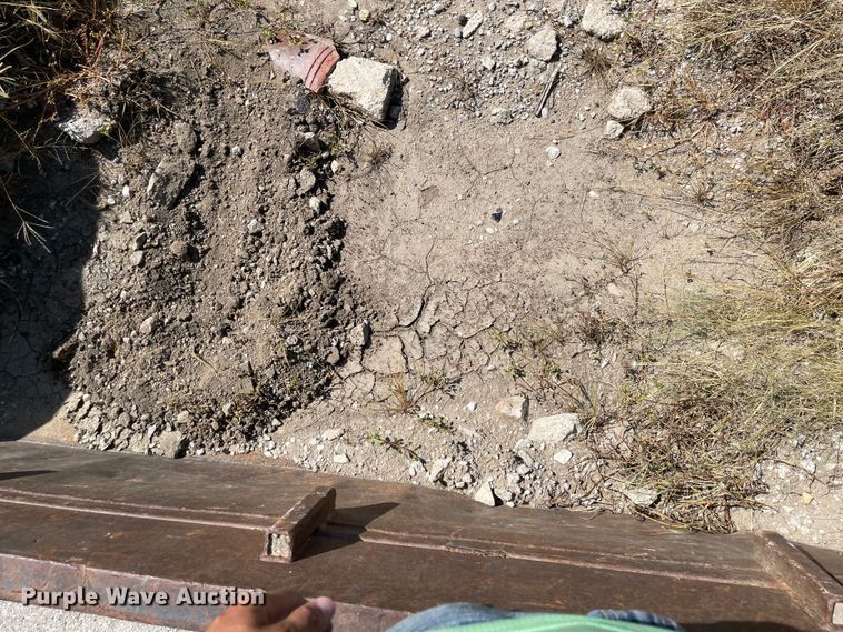 image for item MU9248 2002 Ford F750 Super Duty XL  dump truck